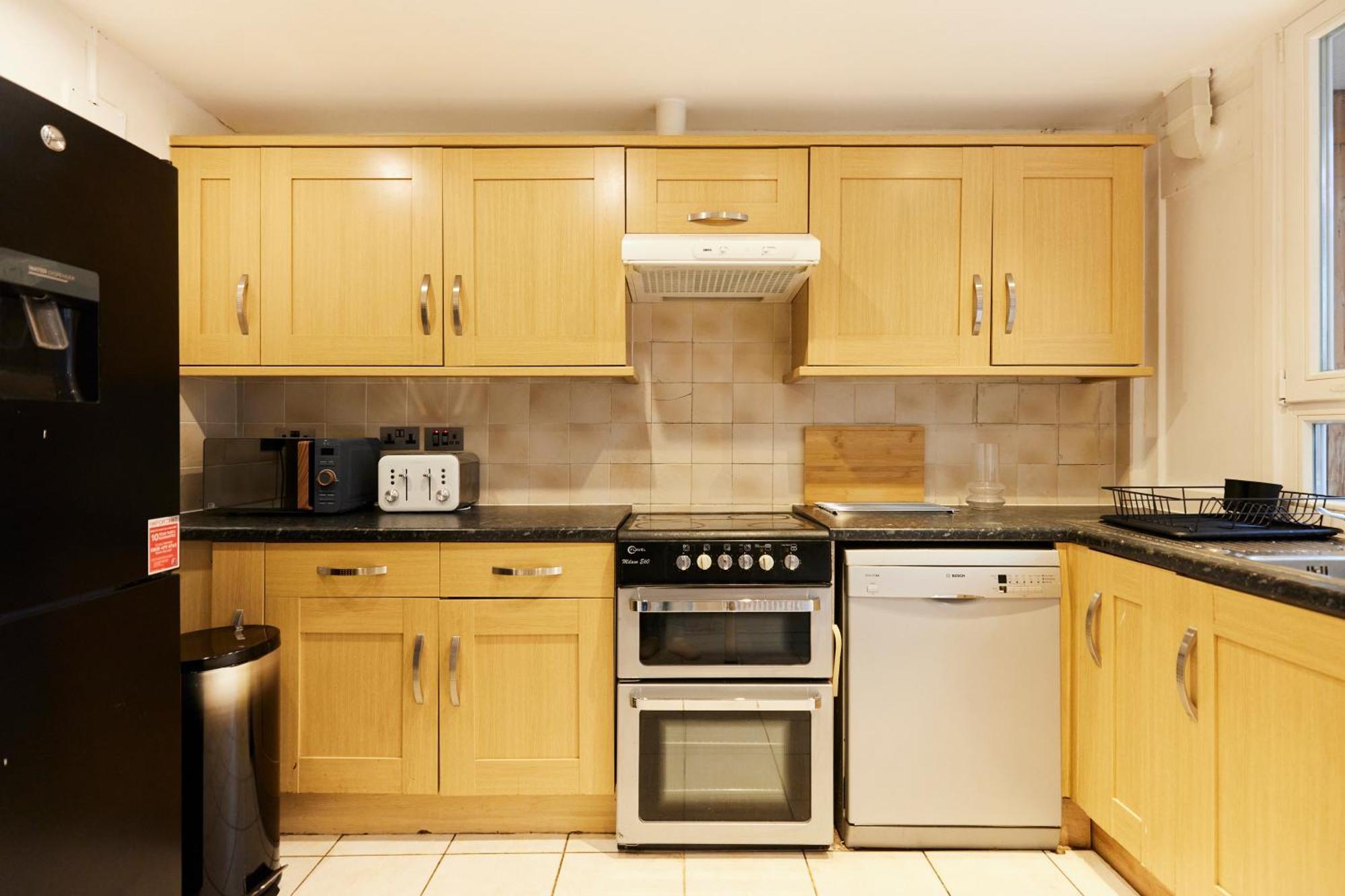 The Kennington Park Crib - Lovely 2Bdr Flat With Garden London Exterior photo